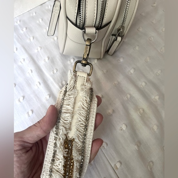 Beautiful  Parfois camera bag with Antropologie fringe guitar strap - Picture 6 of 11